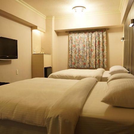 Ying Dai Hotel تاينان المظهر الخارجي الصورة